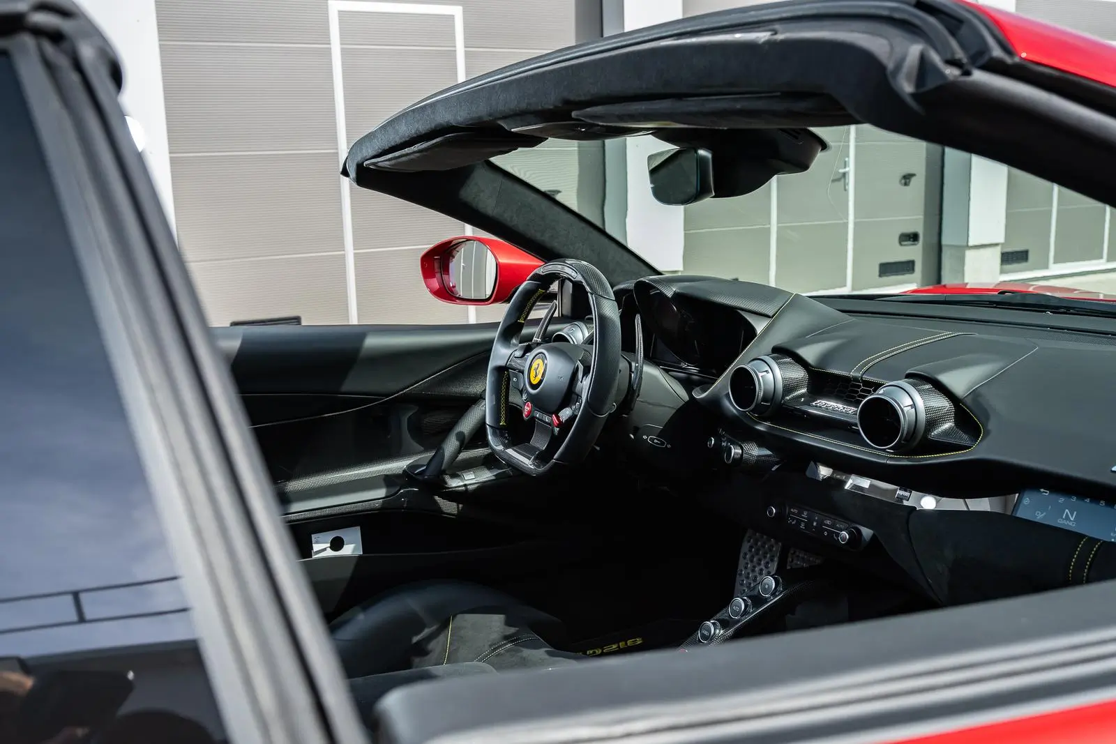 Ferrari 812 GTS 2363 682b571ab528a34c7d02dfeb DSC09101.jpg