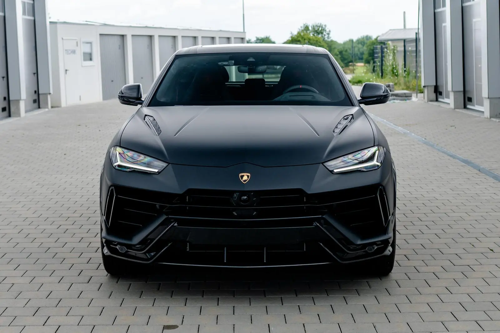 Lamborghini Urus Performante 2363 6874ce966317d389fd0e9275 JNI03281.jpg