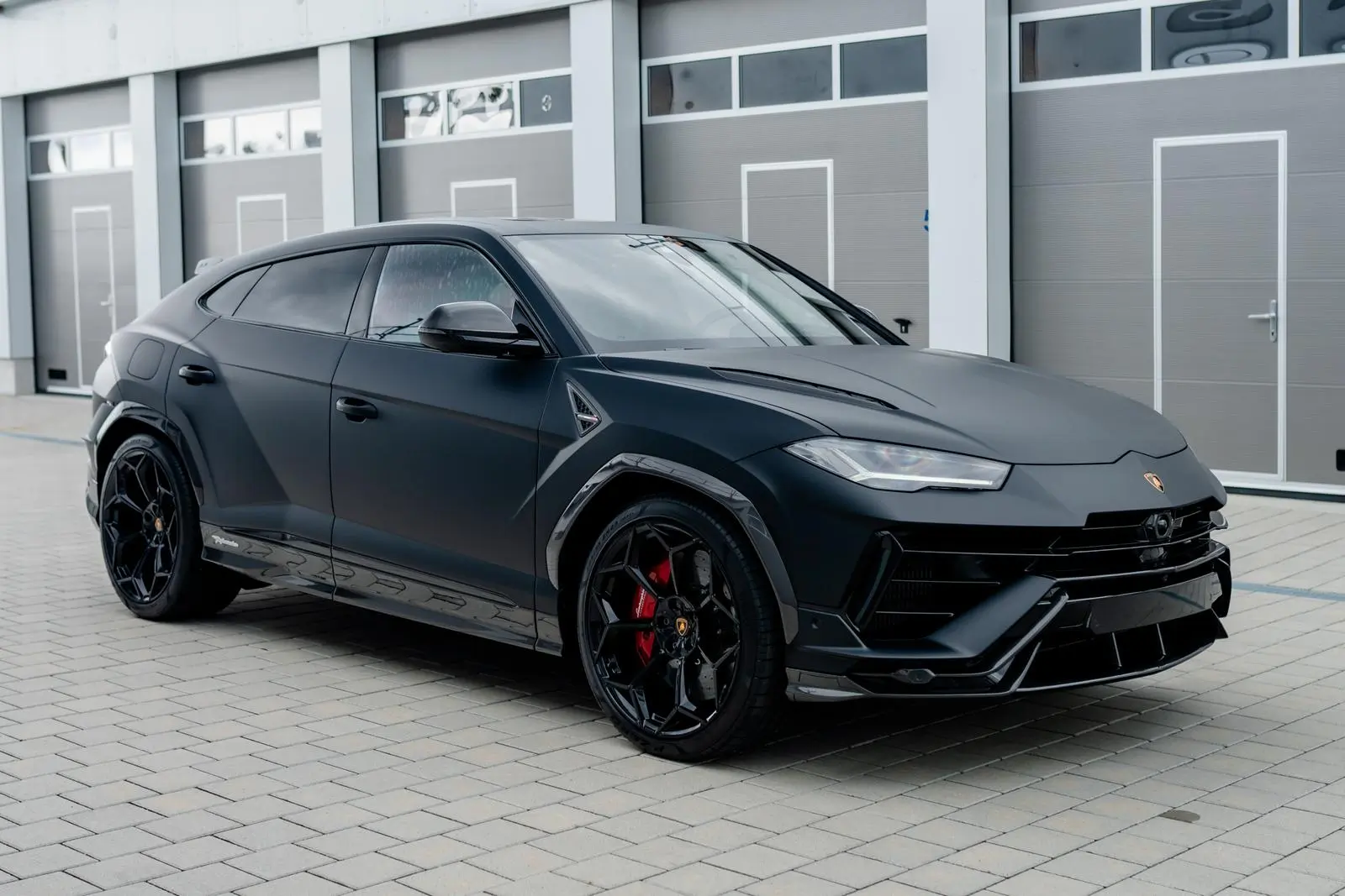 Lamborghini Urus Performante 2363 6874ce966317d389fd0e927a JNI03292.jpg