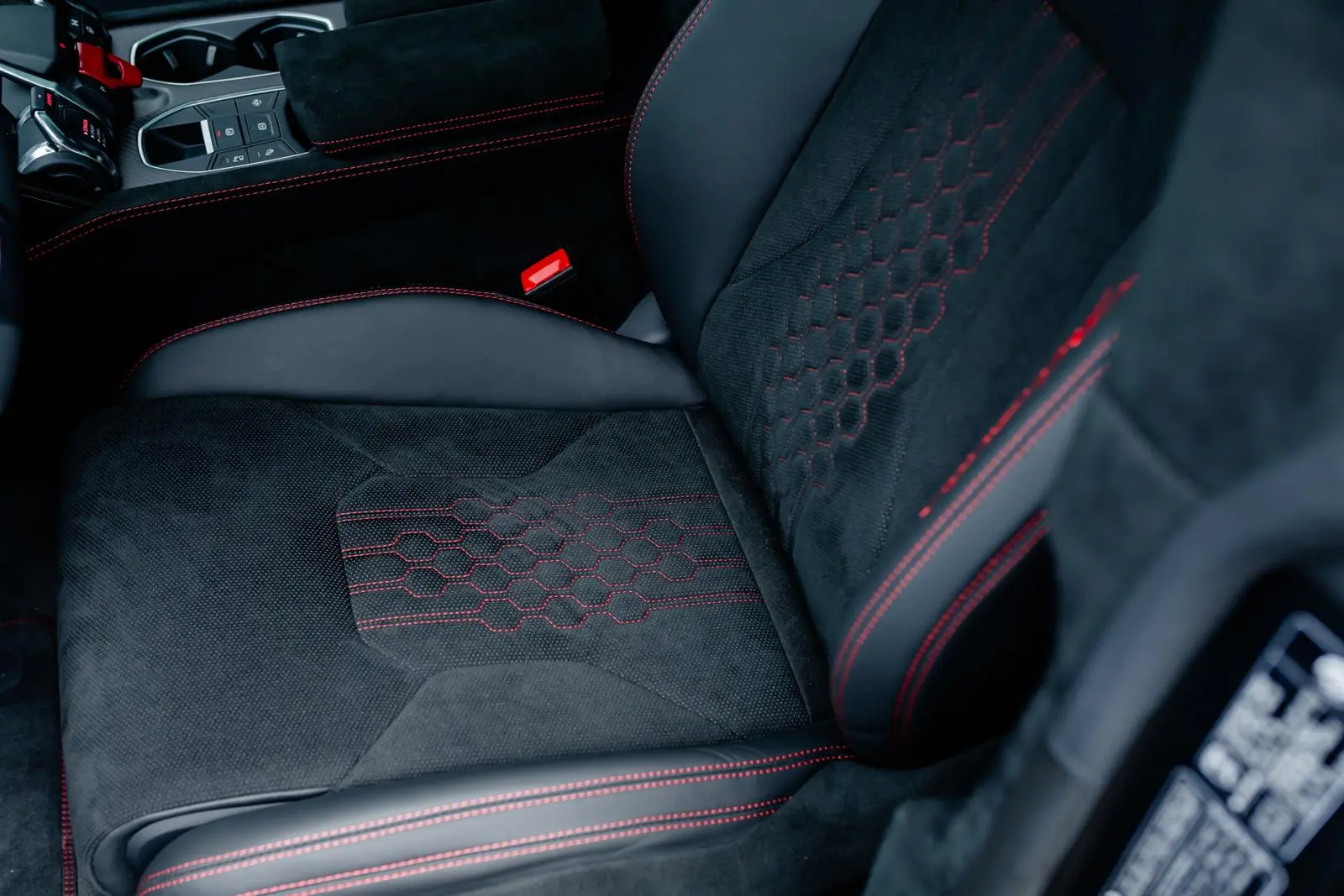 Lamborghini Urus Performante 2363 6874ce966317d389fd0e9281 JNI03311.jpg