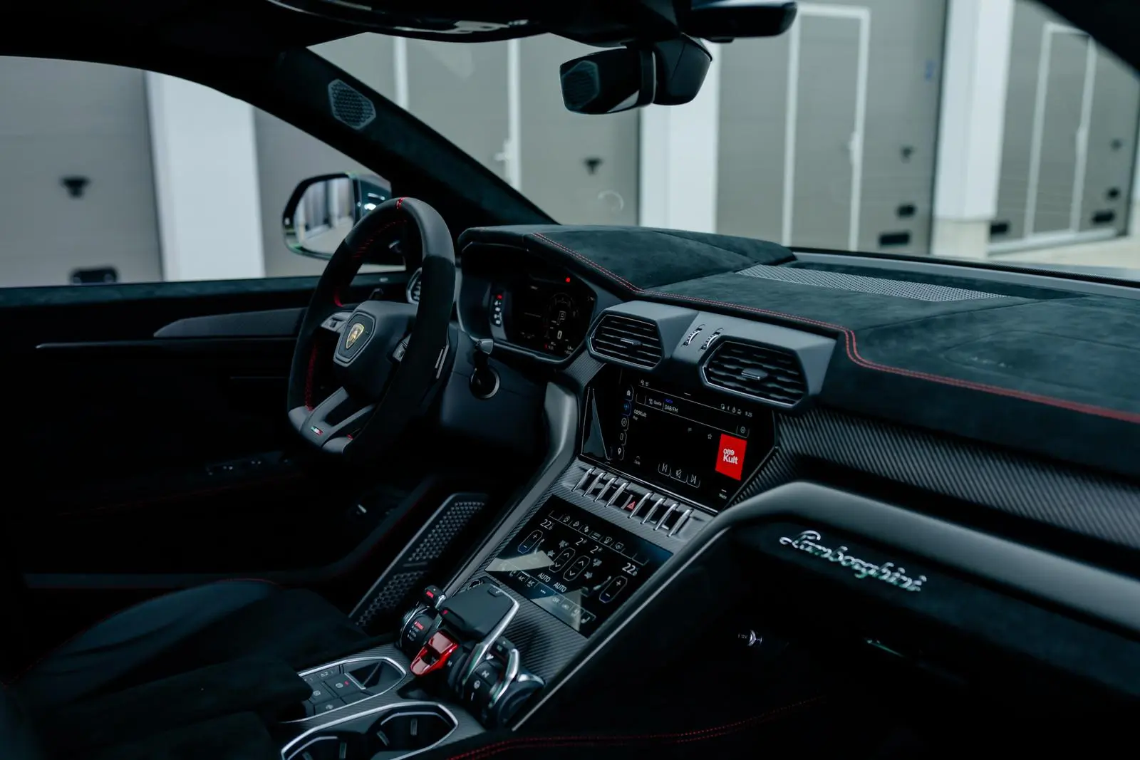 Lamborghini Urus Performante 2363 6874ce966317d389fd0e9286 JNI03324.jpg