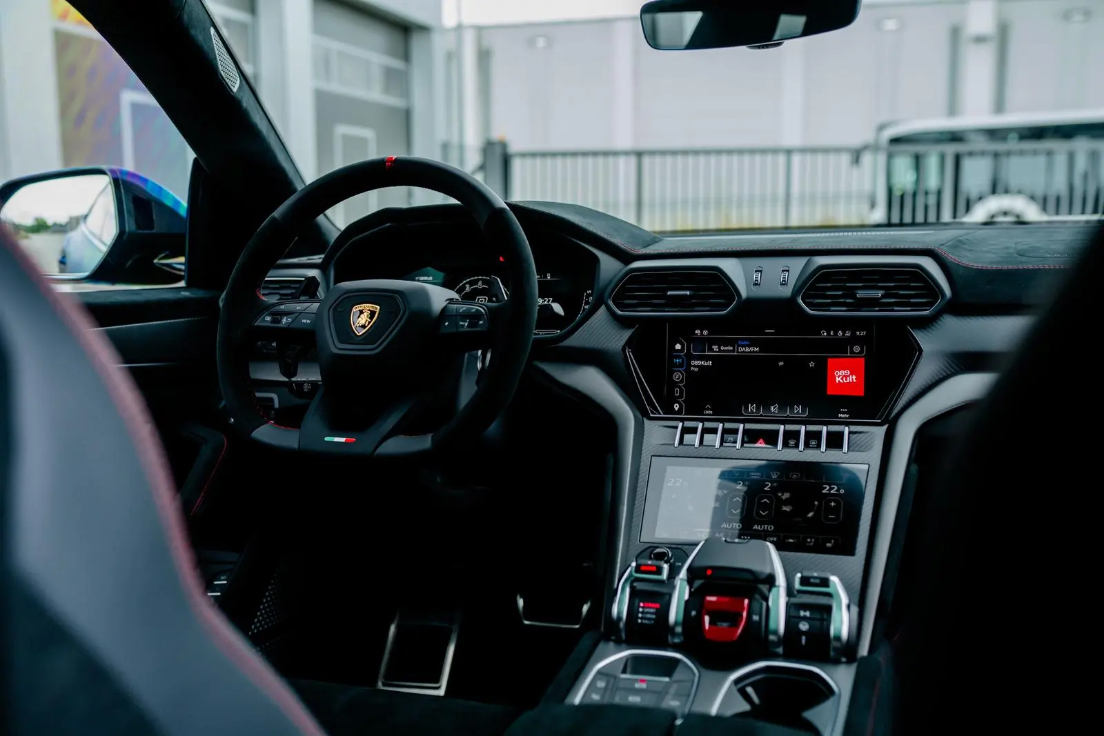 Lamborghini Urus Performante 2363 6874ce976317d389fd0e9289 JNI03340.jpg