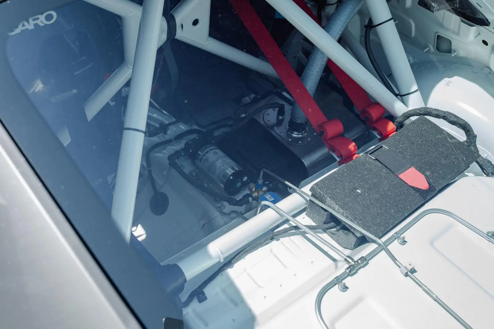 Porsche 991 GT2 RS Clubsport 2363 6852c66bde65bed8ff0be826 JNI01630.jpg 1 1