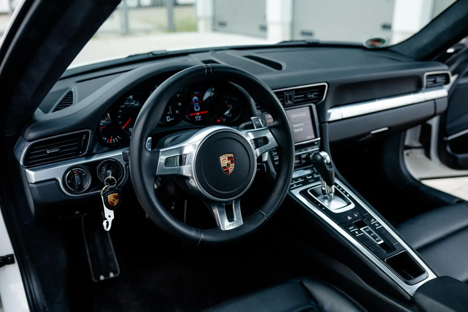 Porsche-991.1-Carrera-2363_6874ce0eea8a583fe4016692__JNI03374.jpg-