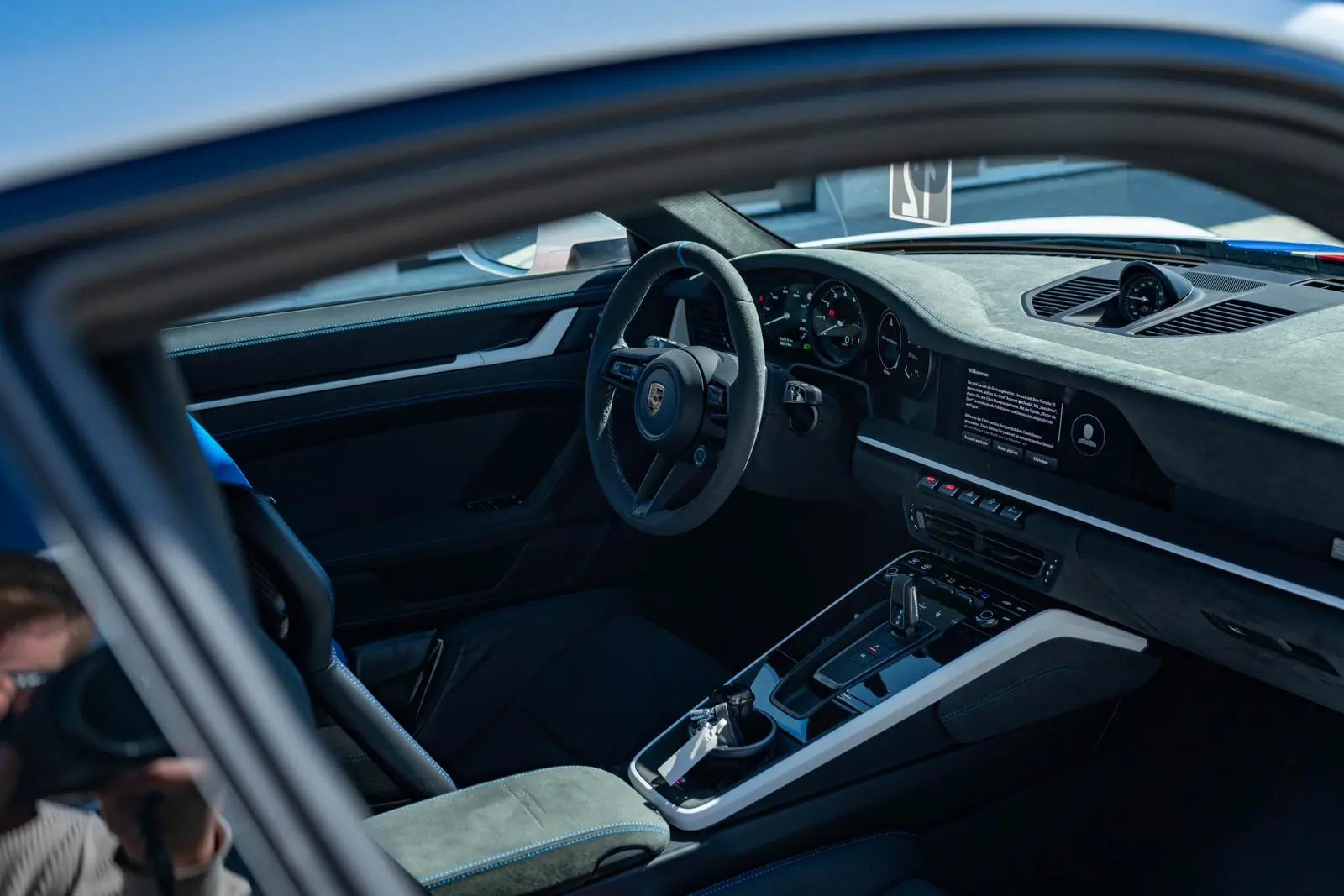 Porsche 992 Dakar 2363 67daaf94a86c50450d0de38a DSC00597.jpg