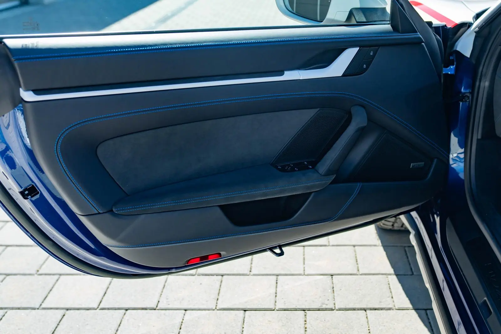 Porsche 992 Dakar 2363 67daaf96a86c50450d0de398 DSC00582.jpg