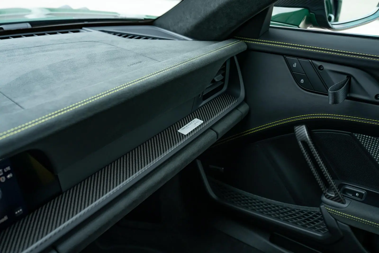 Porsche 992 GT3 RS Weissach 2363 67fcbd4e6333fe6d630cddf2 DSC01204.jpg