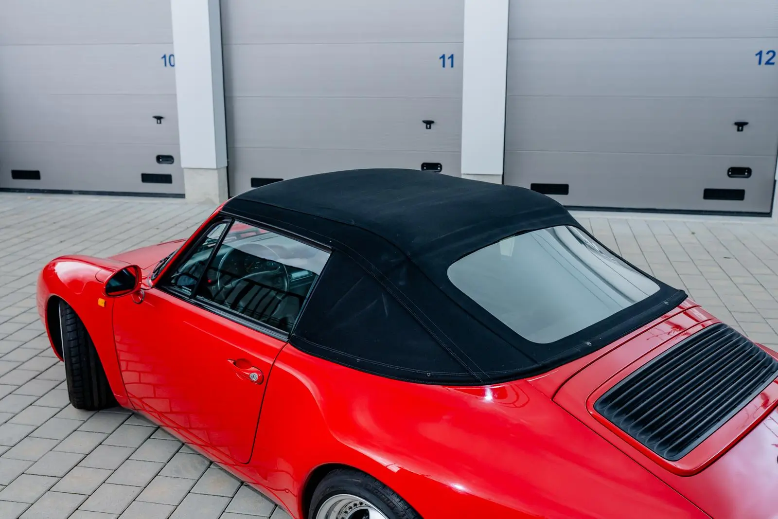 Porsche 993 Carrera Cabrio 2363 68405da3846395687c011237 JNI09843.jpg 1 1