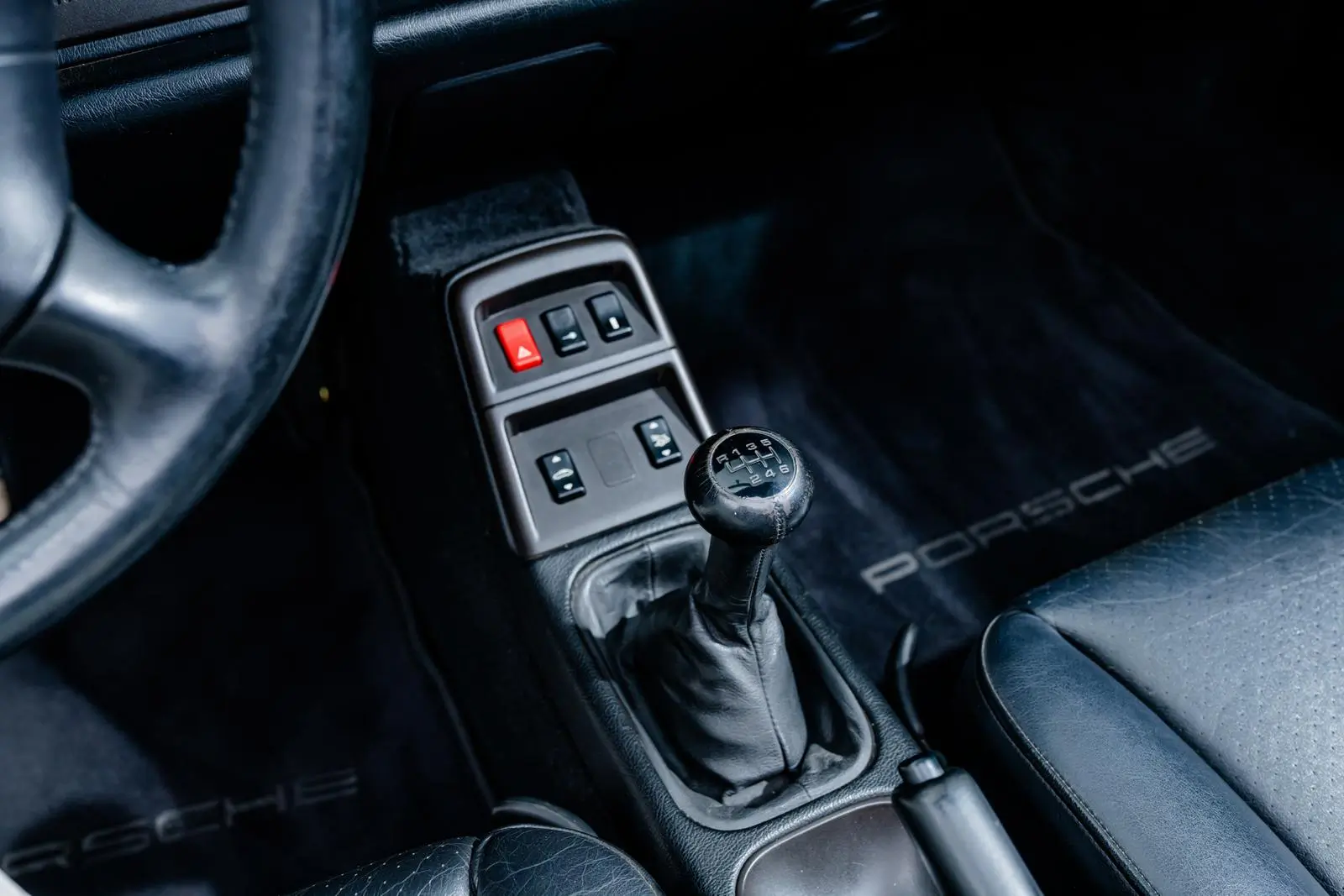 Porsche 993 Carrera Cabrio 2363 68405da4846395687c011256 JNI09901.jpg 1 1