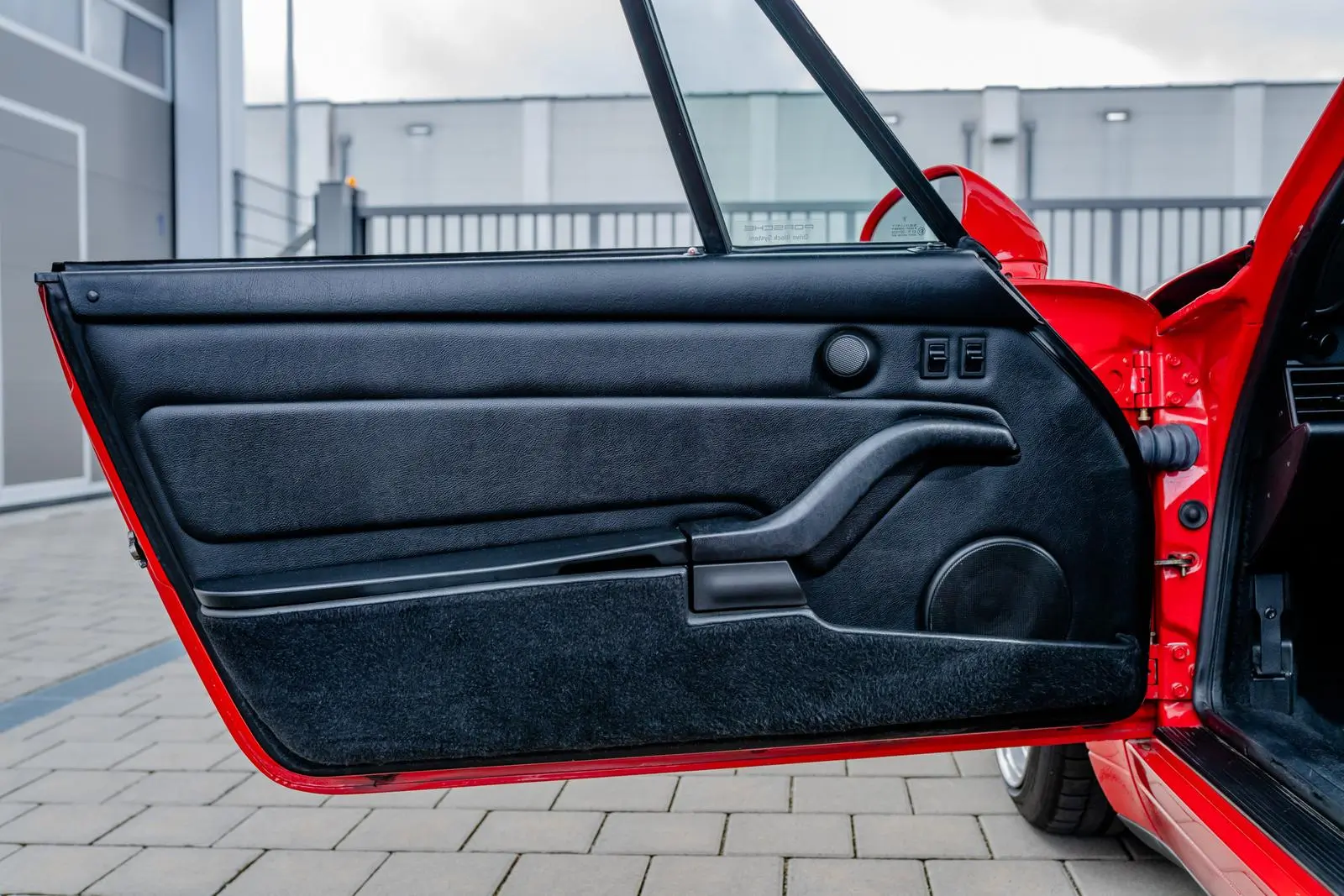 Porsche 993 Carrera Cabrio 2363 68405da4846395687c011258 JNI09907.jpg 1 1