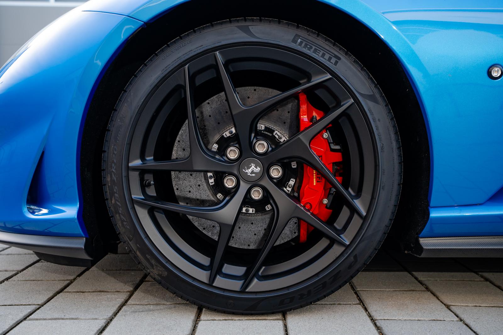 Ferrari-812-Superfast-2363_6971f8bf262a0092730edefc__DSC09120.jpg-