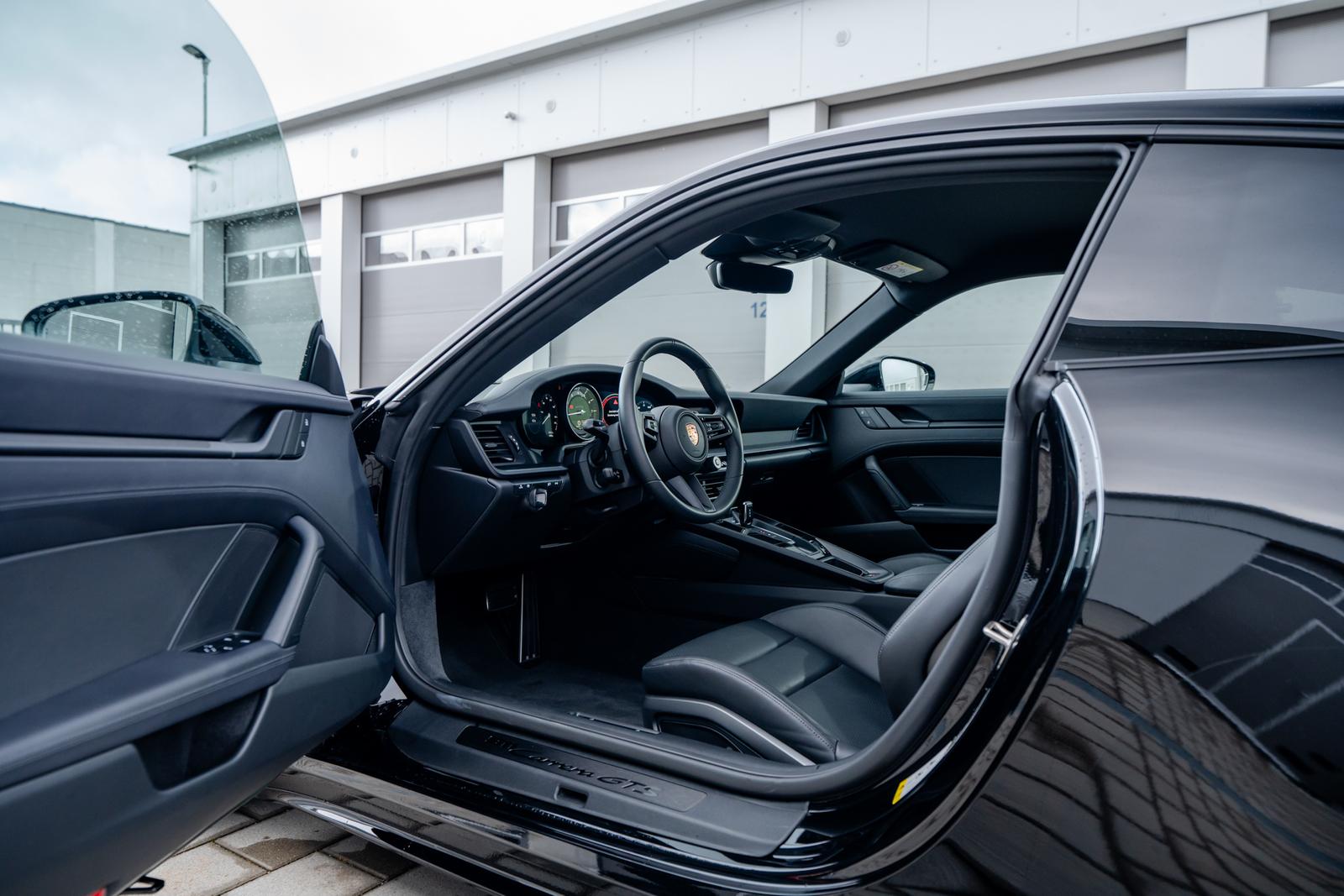 Porsche-992.1-Carrera-GTS-2363_69788e8b8a549b6ad309ccb5__DSC00188.jpg-