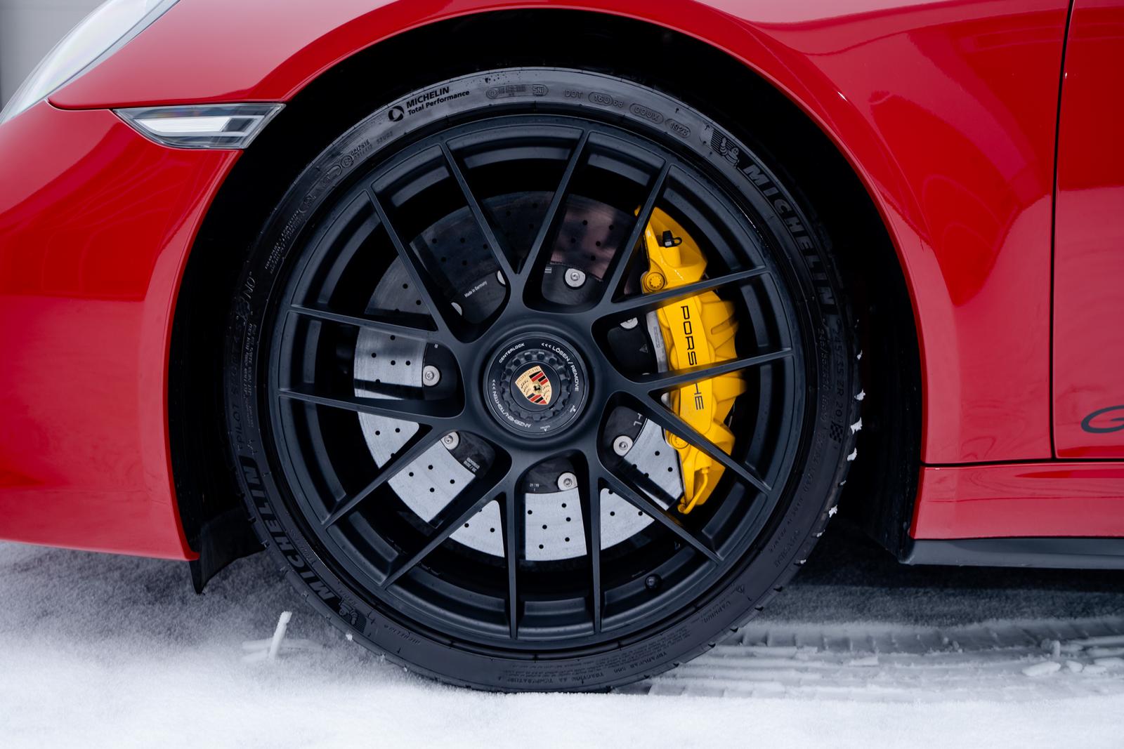 Porsche-991.2-Carrera-4-GTS-2363_6995bb5f66010998a00a8f0c__DSC01775.jpg-